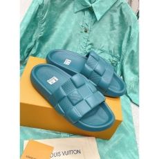 Louis Vuitton Slippers